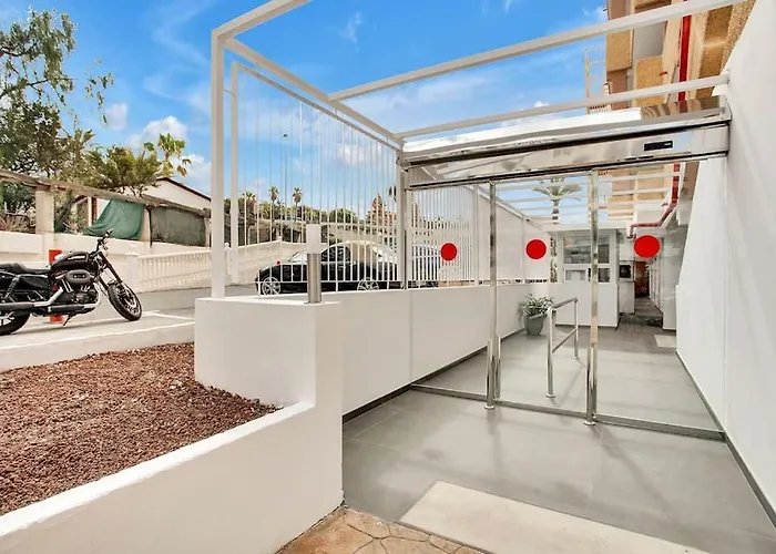 Michele Playa De Americas *