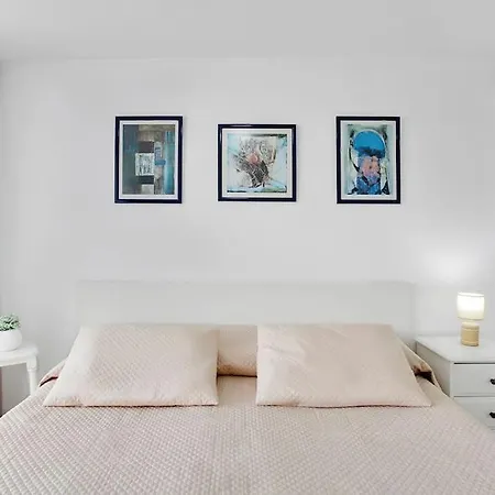 Michele Playa De Americas 플라야데라스아메리카스